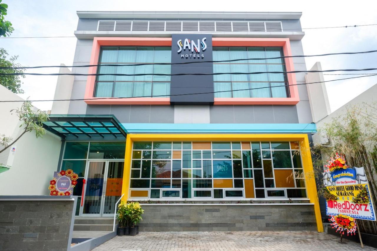 Sans Hotel Good Wish Semarang Jomblang Exterior photo